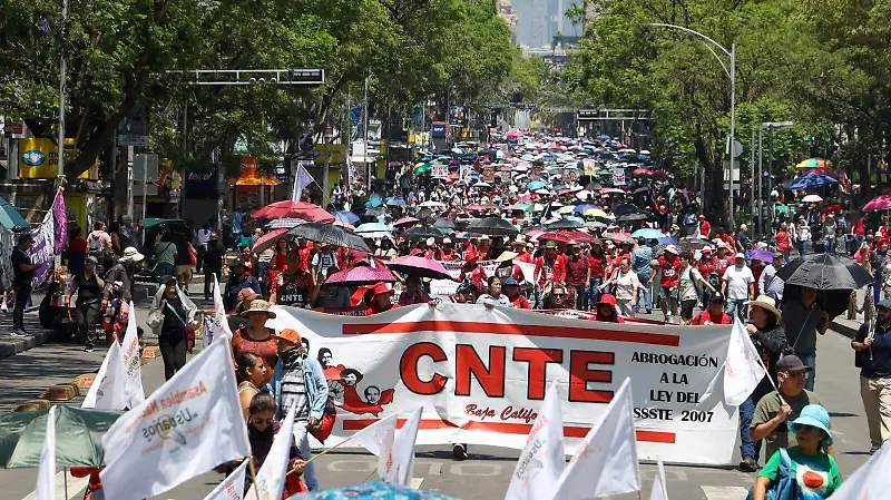 CNTE MARCHA DIA DEL MAESTRO MAGISTERIO